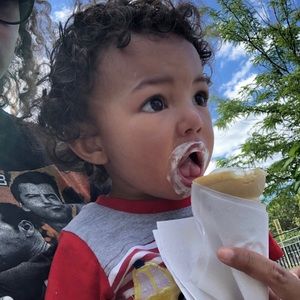 Meet your Posher, Lia